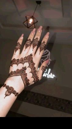 pakistani mehndi design back hand
