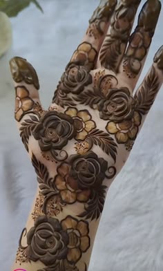 rose mehndi design back hand