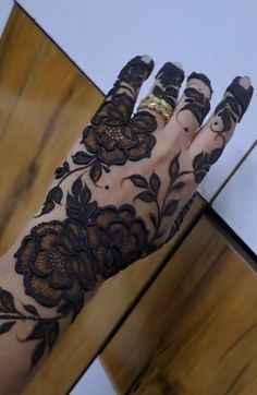 rose mehndi design back hand