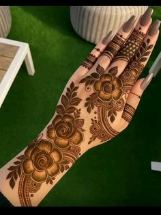 rose mehndi design back hand