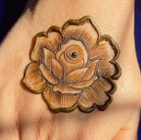 rose mehndi design back hand
