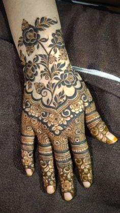 rose mehndi design back hand