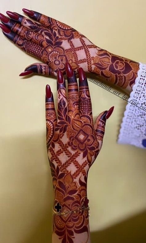 rose mehndi design back hand