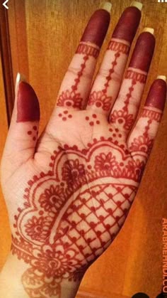 simple mehndi design back hand