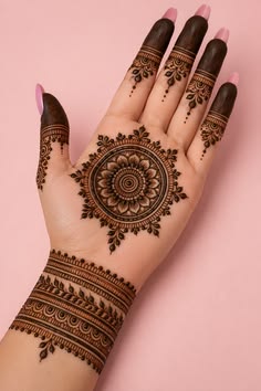 simple mehndi design photo front hand