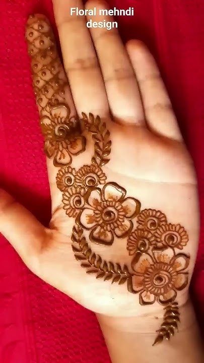simple mehndi design photo front hand