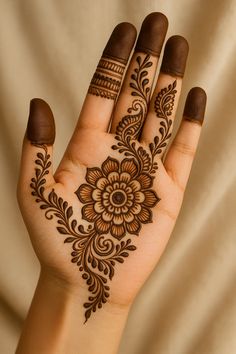 simple mehndi design photo front hand