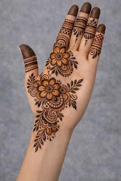stylish simple mehndi design