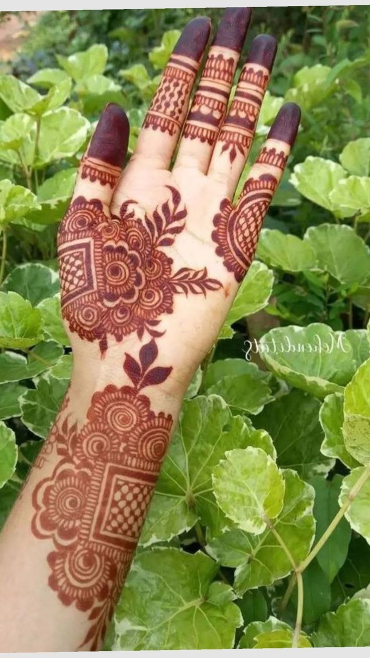 back hand arabic mehndi design
