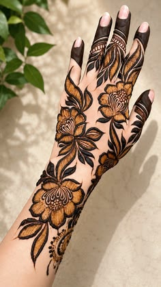 back hand arabic mehndi design