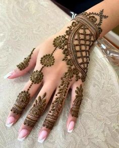 back hand arabic mehndi design
