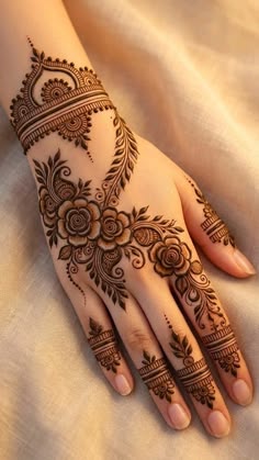 back hand arabic mehndi design