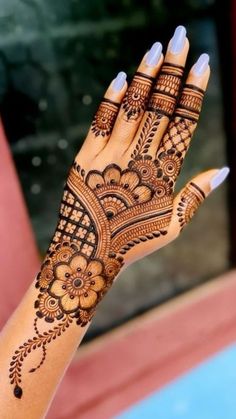 back hand arabic mehndi design