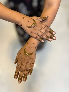 moon mehndi design front hand