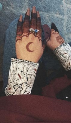 moon mehndi design front hand