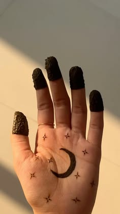 moon mehndi design front hand