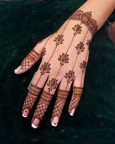 simple arabic mehndi design