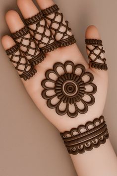 simple arabic mehndi design