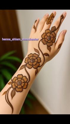 simple arabic mehndi design