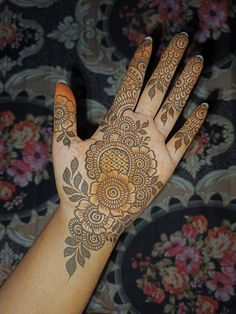simple arabic mehndi design