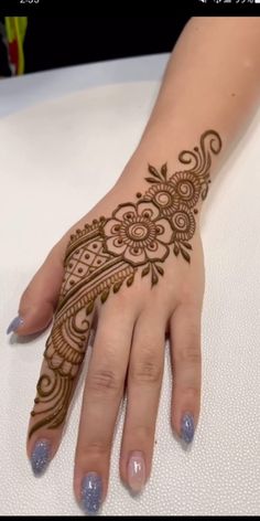 simple arabic mehndi design