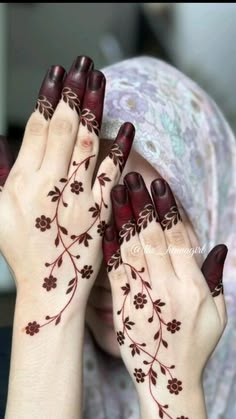 stylish stylish back hand mehndi design