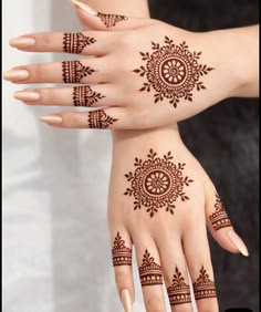 stylish stylish back hand mehndi design
