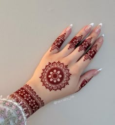 stylish teej mehndi designs