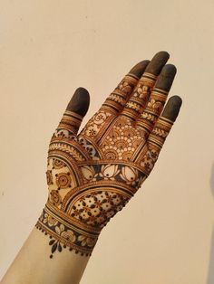stylish teej mehndi designs
