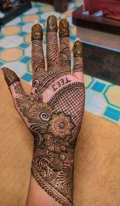 stylish teej mehndi designs