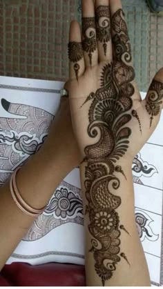 stylish teej mehndi designs