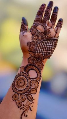 stylish teej mehndi designs