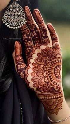 stylish teej mehndi designs