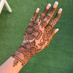 stylish teej mehndi designs
