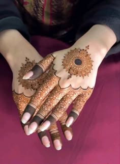 stylish teej mehndi designs