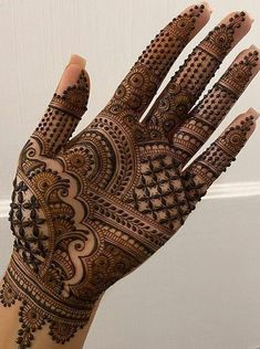 stylish teej mehndi designs
