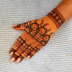 stylish teej mehndi designs