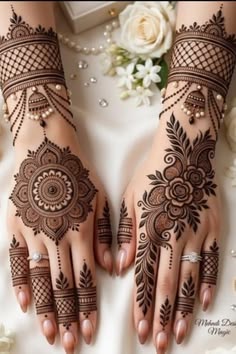 stylish teej mehndi designs